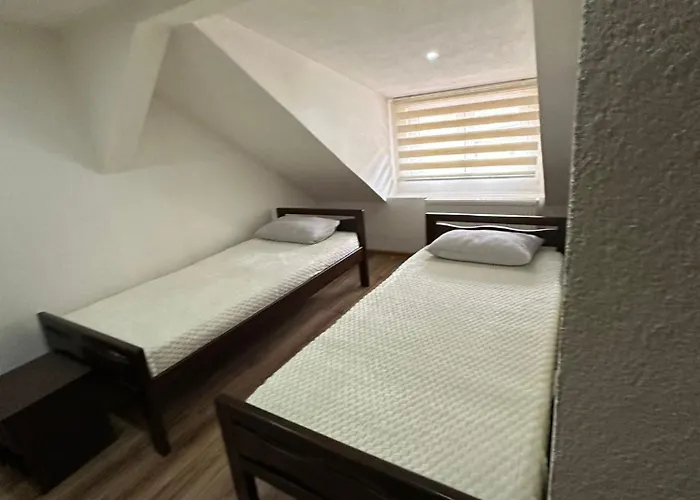 Emela * يايتشه